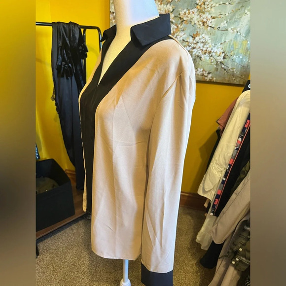 Tan & Black Blouse l PTP 20 - Picture 2 of 5